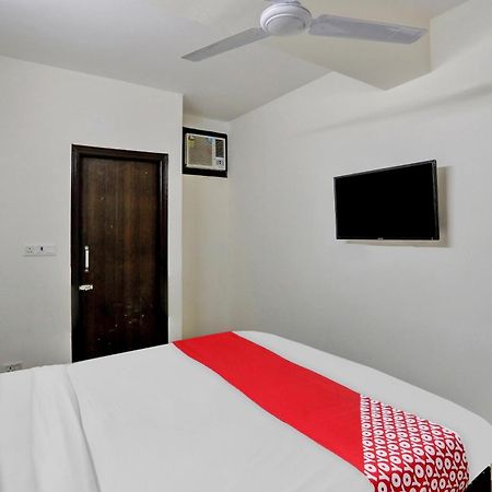 Hotel O Kalkaji Delhi New Delhi Buitenkant foto