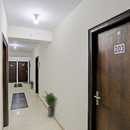 Hotel O Kalkaji Delhi New Delhi Buitenkant foto