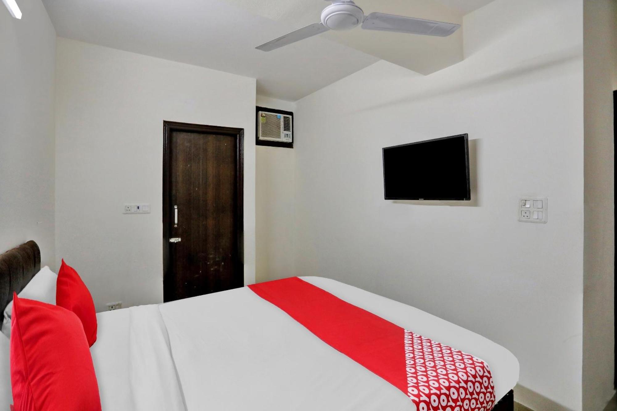 Hotel O Kalkaji Delhi New Delhi Buitenkant foto