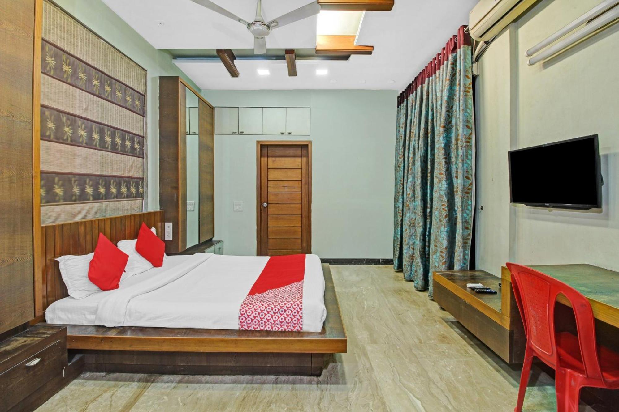 Hotel O Kalkaji Delhi New Delhi Buitenkant foto