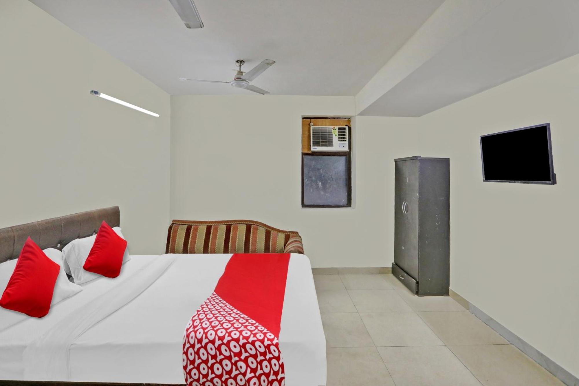 Hotel O Kalkaji Delhi New Delhi Buitenkant foto