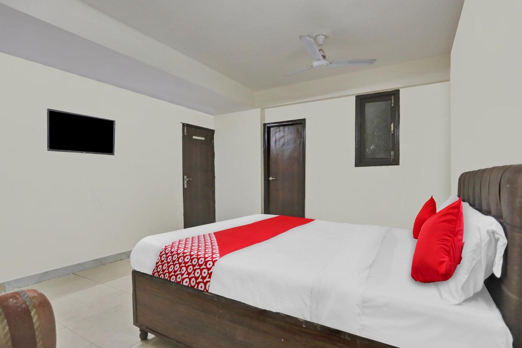Hotel O Kalkaji Delhi New Delhi Buitenkant foto